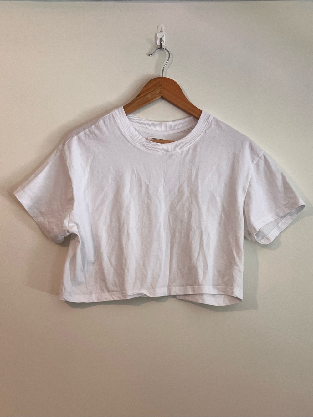 Cropped White Crewneck Tee - Everyday Essential